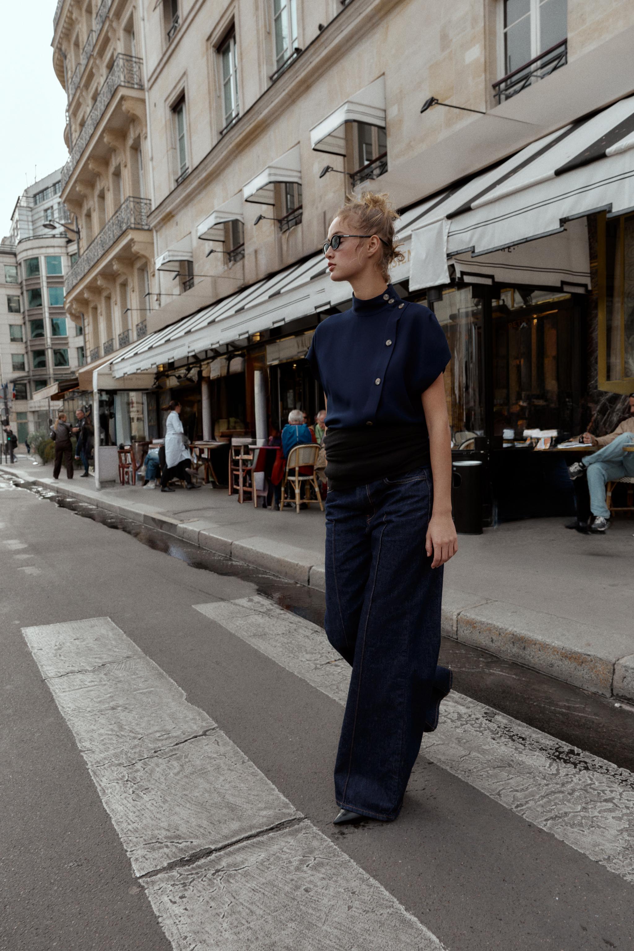 CONTRAST BUTTON SHIRT